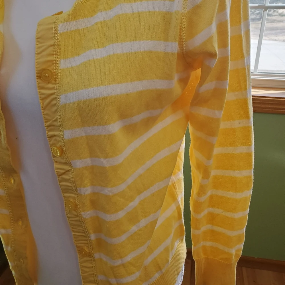 Liz Claiborne cardigan medium petite - Picture 2 of 7